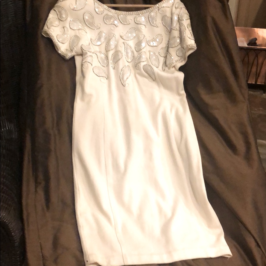 White Cocktail/Party Dress By Adrienne Vittadeni